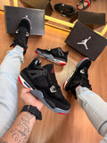 Tênis Nike Jordan 4 retrô