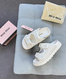 Chinelo Papete miu miu luxo